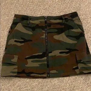 Camo Cargo skirt